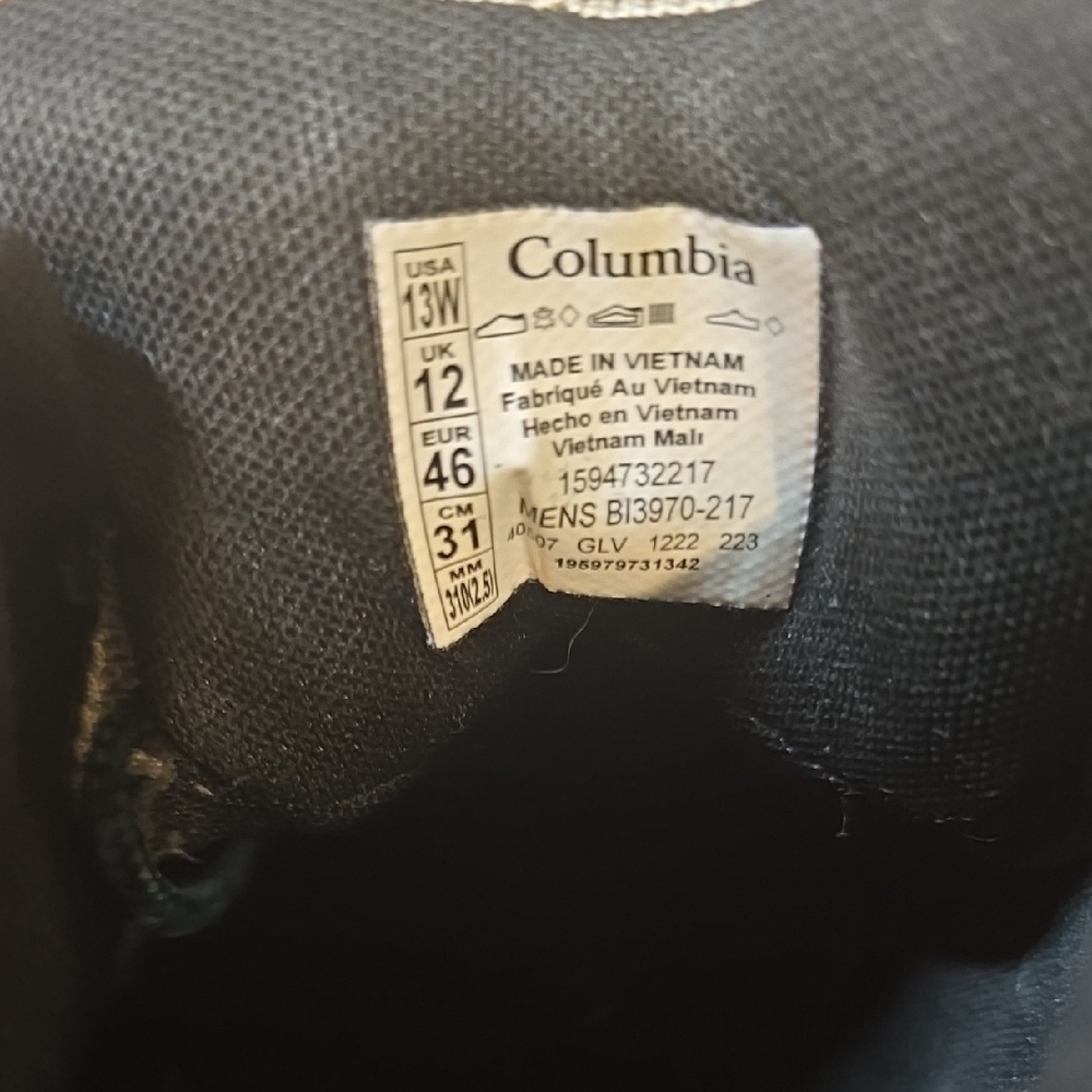 Columbia Light Gray and Black Hiking Boots - Picture 3 of 6